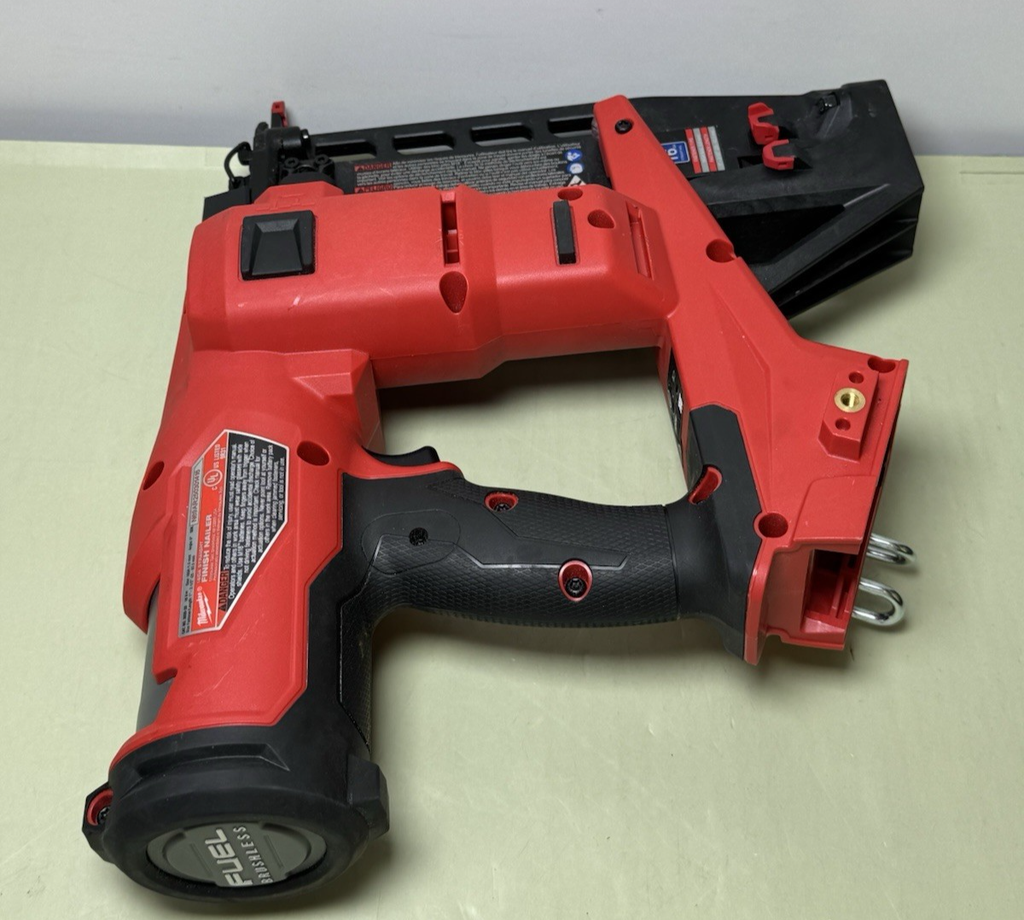 Milwaukee 3020-20 M18 Fuel Brushless 16 Gauge Straight Finish Nailer-Tool only #2