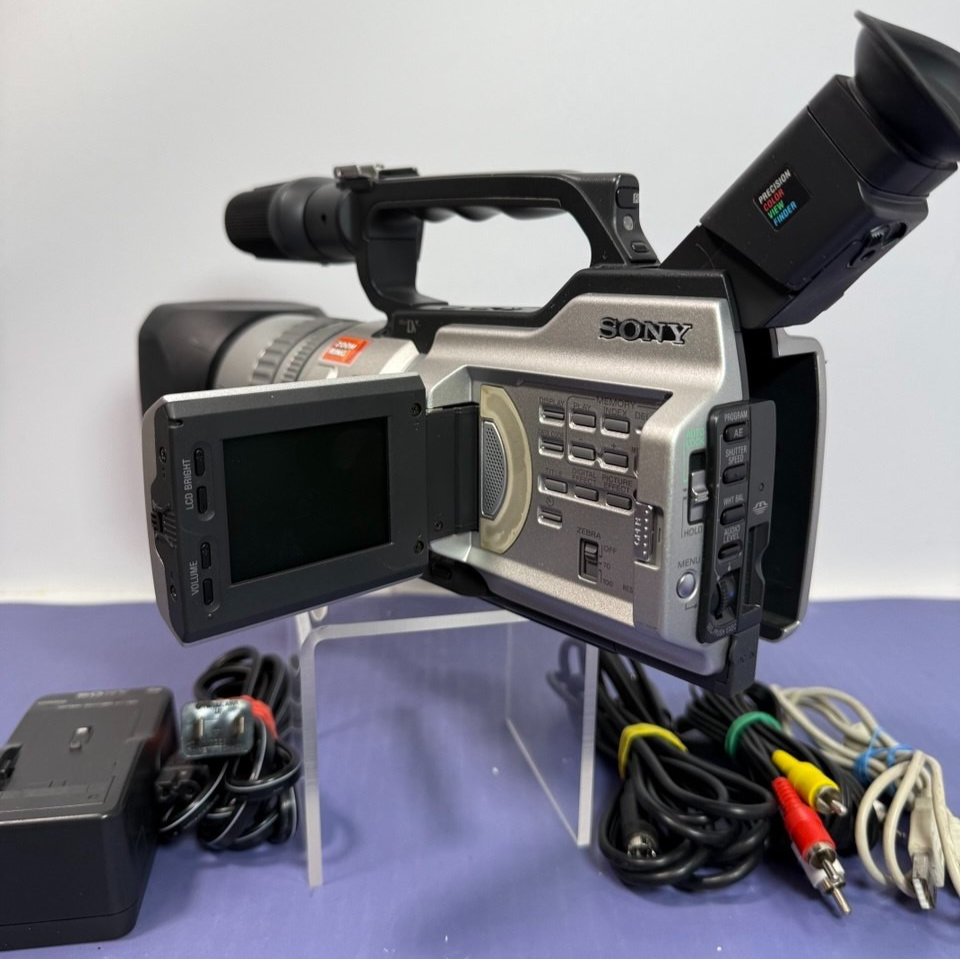 Sony DCR-VX2000 3CCD MiniDV Camcorder w/ Charger, Battery, Tape, Cables & Bag #2