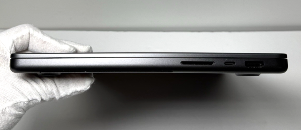 Apple MacBook Pro 14" Apple M4 Pro 24GB RAM, 1TB SSD-20-Core GPU  97% Battery #5