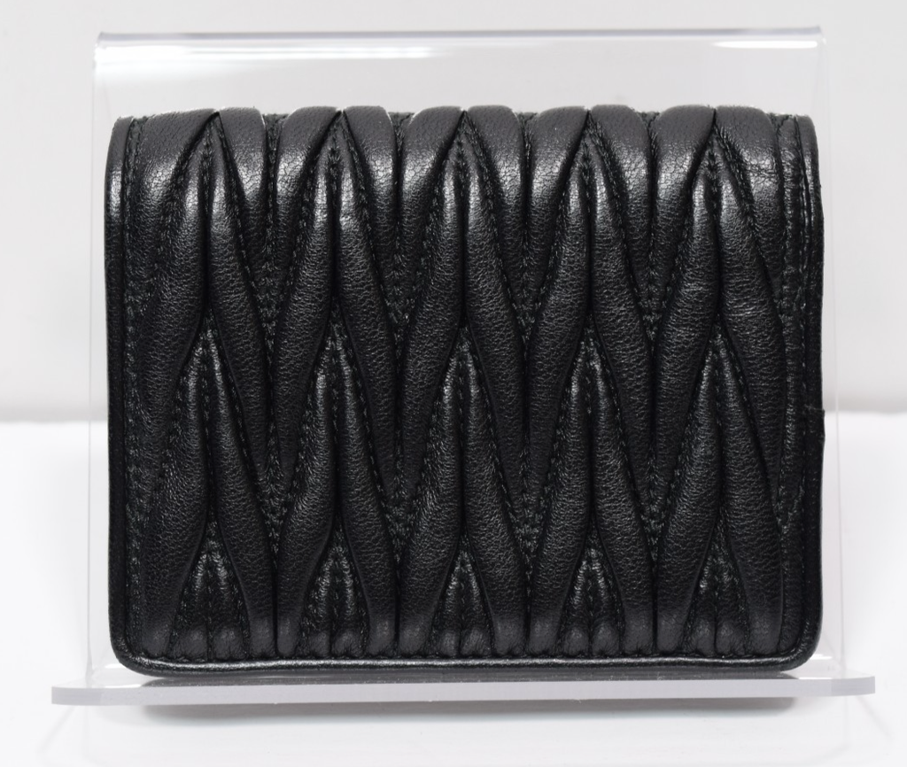Miu Miu Matelasse Textured Leather Wallet Black #1