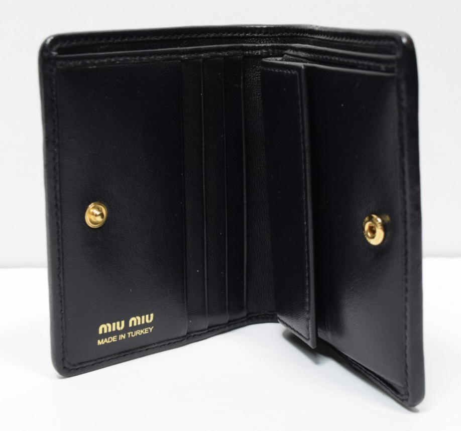 Miu Miu Matelasse Textured Leather Wallet Black #3