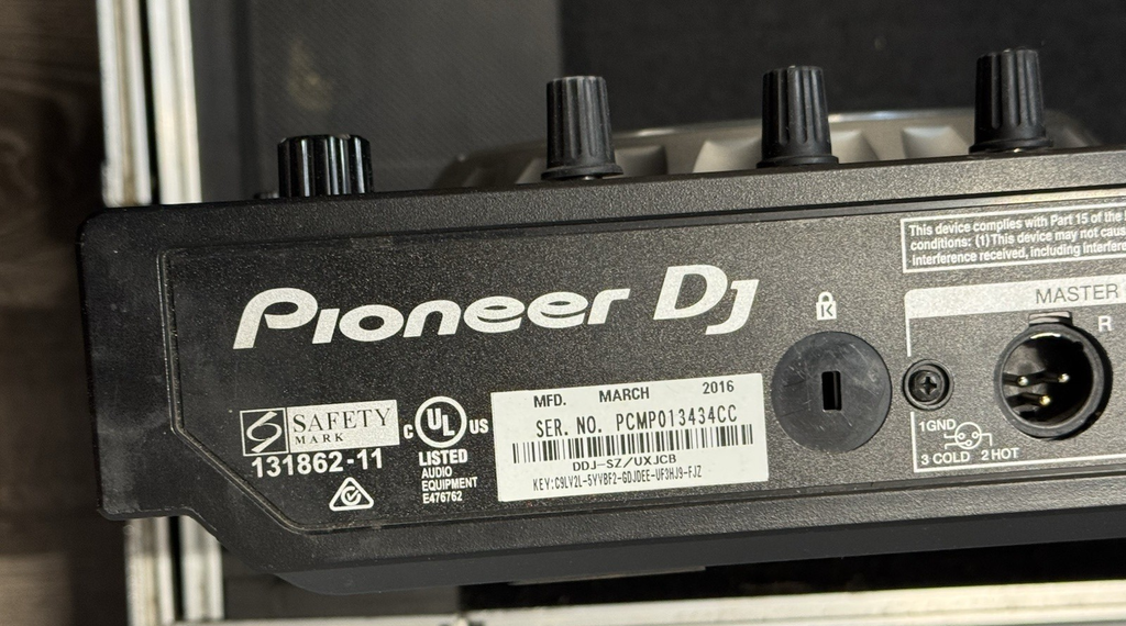 Pioneer DDJ-SZ 4-Channel Controller for Serato DJ #9