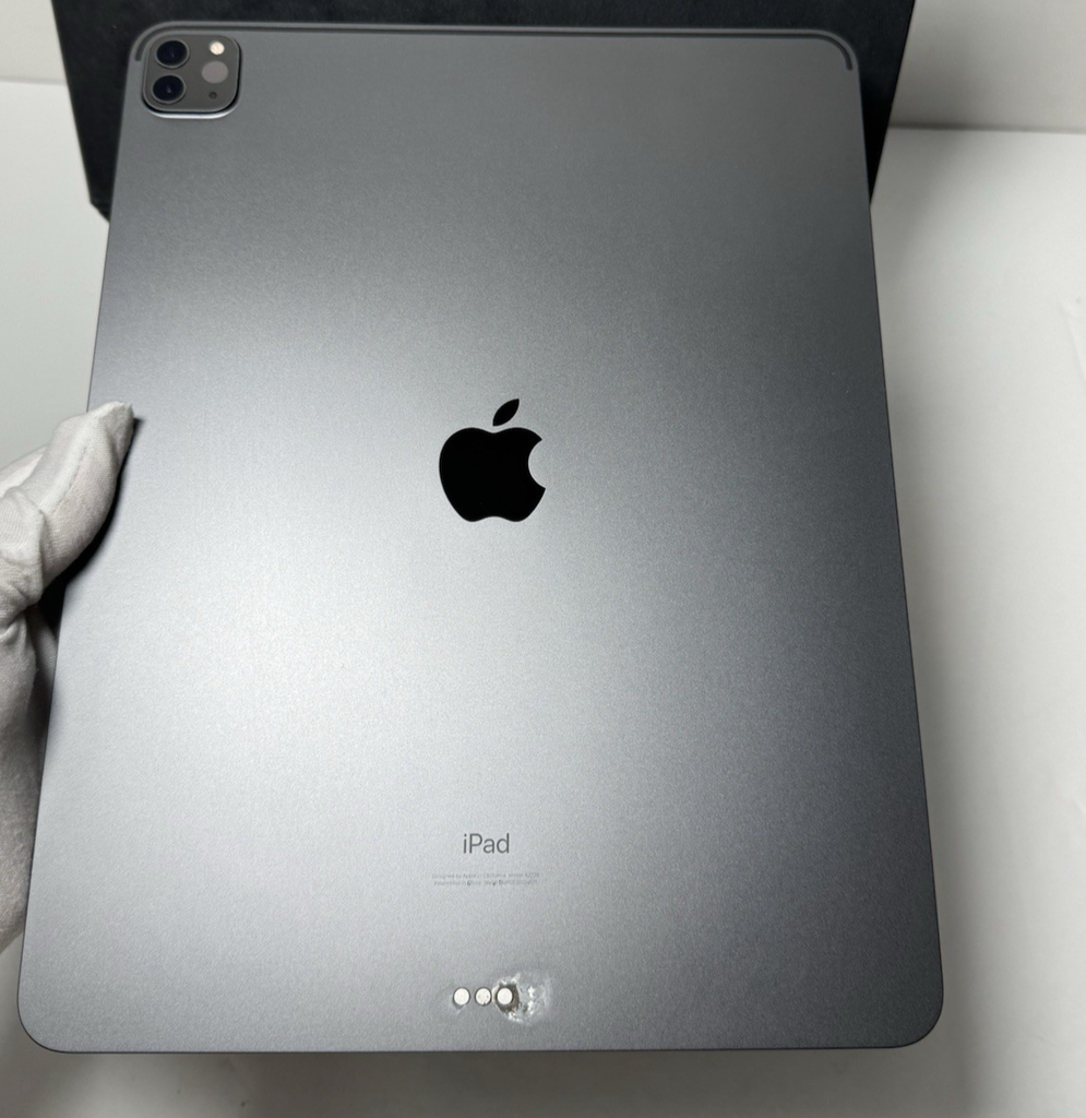 Apple iPad Pro 4th gen A2229 256GB, Wi-Fi, 12.9"Space Gray w/Magic Keyboard #3
