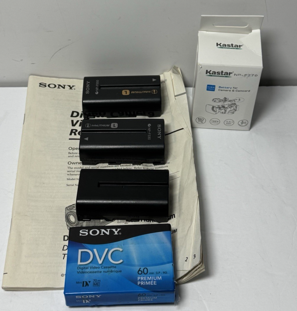 Sony DCR-TRV310 Digital 8 Hi8 Video Camera Handycam Bundle Lot (Tested Works) #11