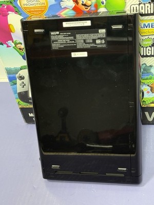 Nintendo Wii U Console Bundle + GamePad + New Super Mario Bros. U (Complete Core #20