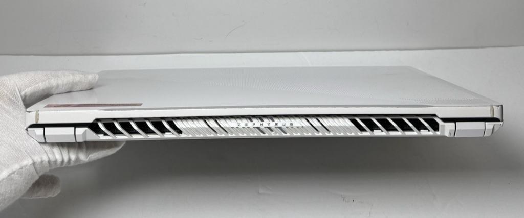 ASUS ROG Zephyrus 14" Ryzen 9 6900HS 3.3GHz RX 6700S 16GB 1TB SSD W11H #8