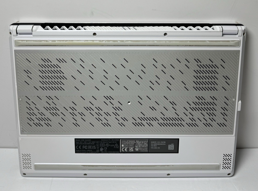 ASUS ROG Zephyrus 14" Ryzen 9 6900HS 3.3GHz RX 6700S 16GB 1TB SSD W11H #11