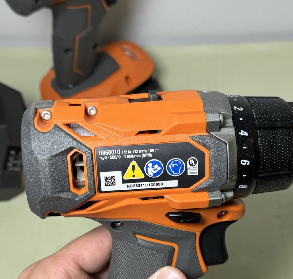 RIDGID Combo Set 18V R860010 DRILL 1/2"R860021 1/4" IMPACT DRIVER W/2 batt #6