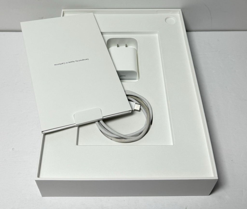 Apple 11" iPad A16 chip with Wi-Fi 128GB Pink, A3354 100% batt #6