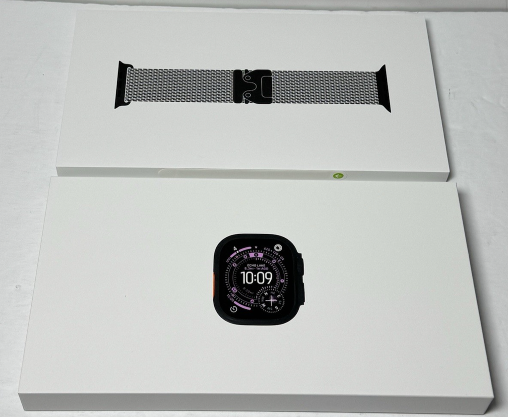 Apple Watch Ultra 3 GPS+Cell 49mm Titanium w/Titanium Milanese Loop Large Black #5