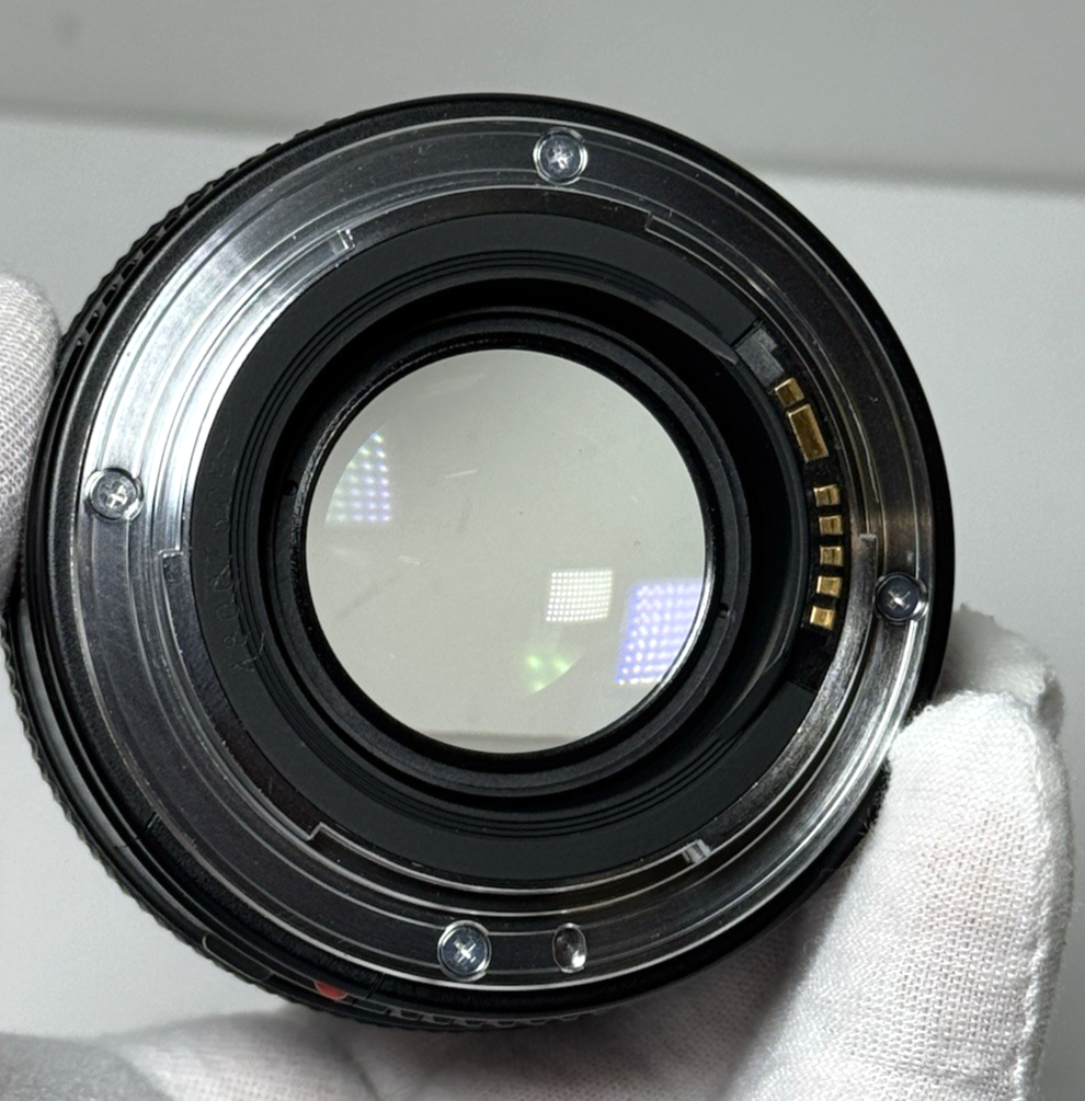 Canon Ultrasonic Lens EF 50mm 1:1.4 #7
