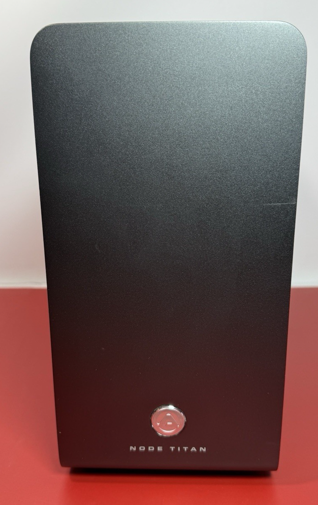 AKiTiO Node Titan Thunderbolt 3 eGPU Enclosure | 650W PSU | Cables Included #1
