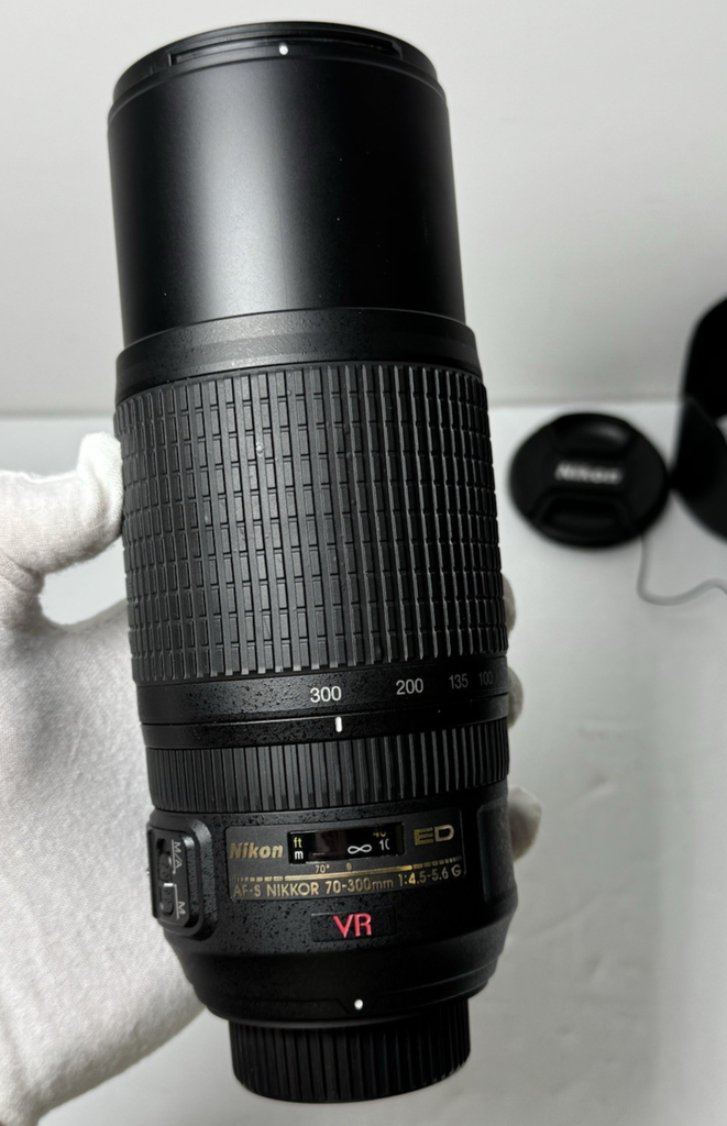 Nikon AF-S NIKKOR 70-300mm F/4.5-5.6 VR ED G Lens #2