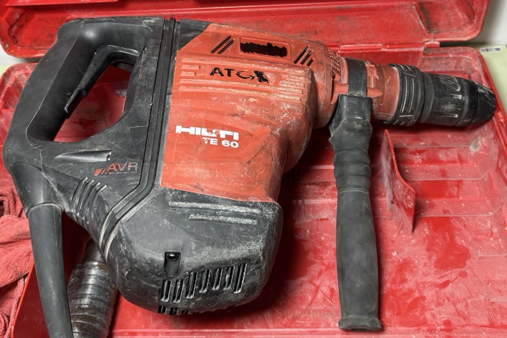 Hilti TE 60-ATC/AVR Rotary Hammer Drill Heavy Duty Tool W/ Case, Manual & Bits #4