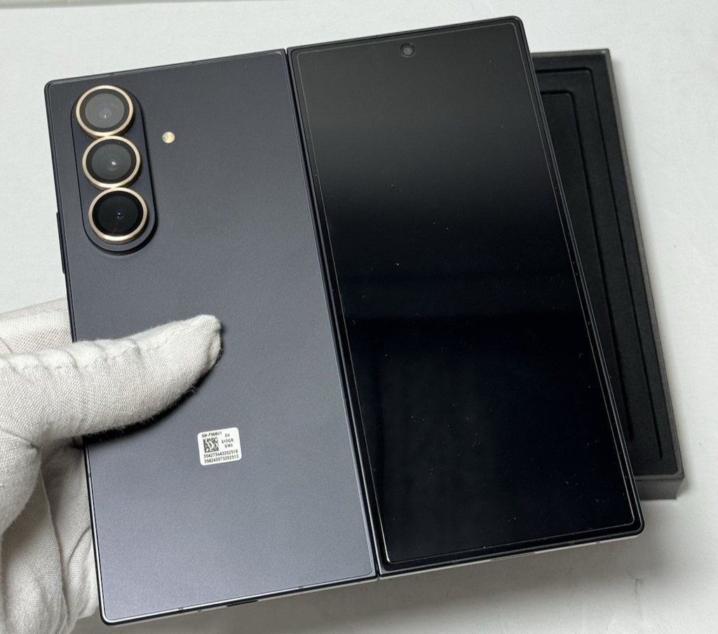 Samsung Galaxy Z Fold 7-512 GB  Jet Black-Unlocked-Open Box #4