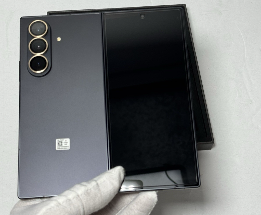 Samsung Galaxy Z Fold 7-512 GB  Jet Black-Unlocked-Open Box #6