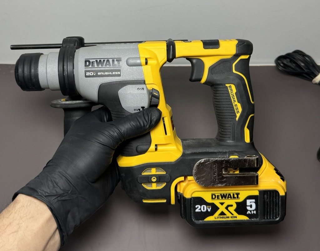 DeWALT DCH172 20V MAX ATOMIC 5/8" Brushl SDS Plus Rotary Hammer+5Ah batt+charger #1