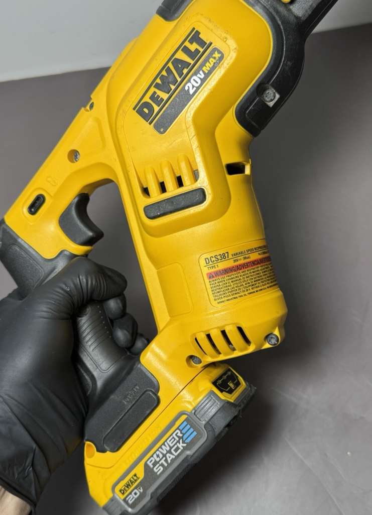 DEWALT DCS387 20V Max Cordless Compact Reciprocating Saw &battery and charger #3