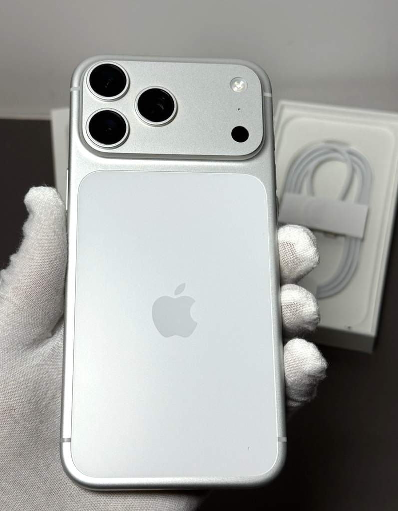 Apple iPhone 17 Pro Max  256GB Silver -Unlocked, 100% battery, Mint condition #2