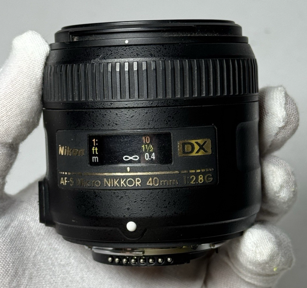 Nikon AF-S DX Micro-NIKKOR 40mm f/2.8G  Lens #2