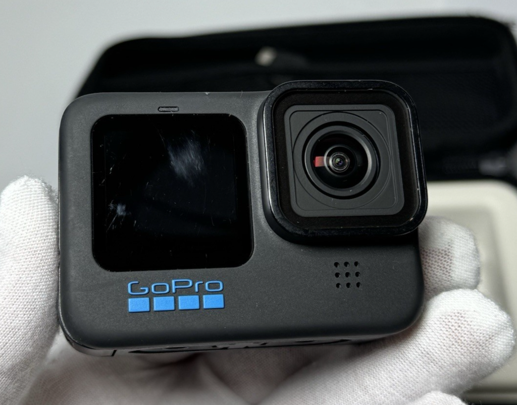 GoPro HERO 10 Black 5.3K Action Camera #1