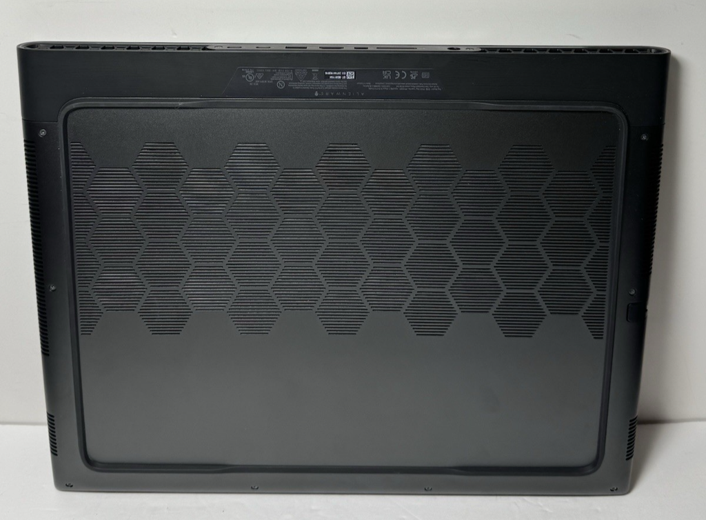 Alienware M18 R2 18" 165Hz i9-14900HX 32GB RAM 1TB SSD GeForce RTX 4080 #5