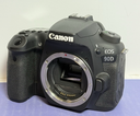 Canon EOS 90D 32.5MP DSLR Camera Body Only w/ Battery & Charger used