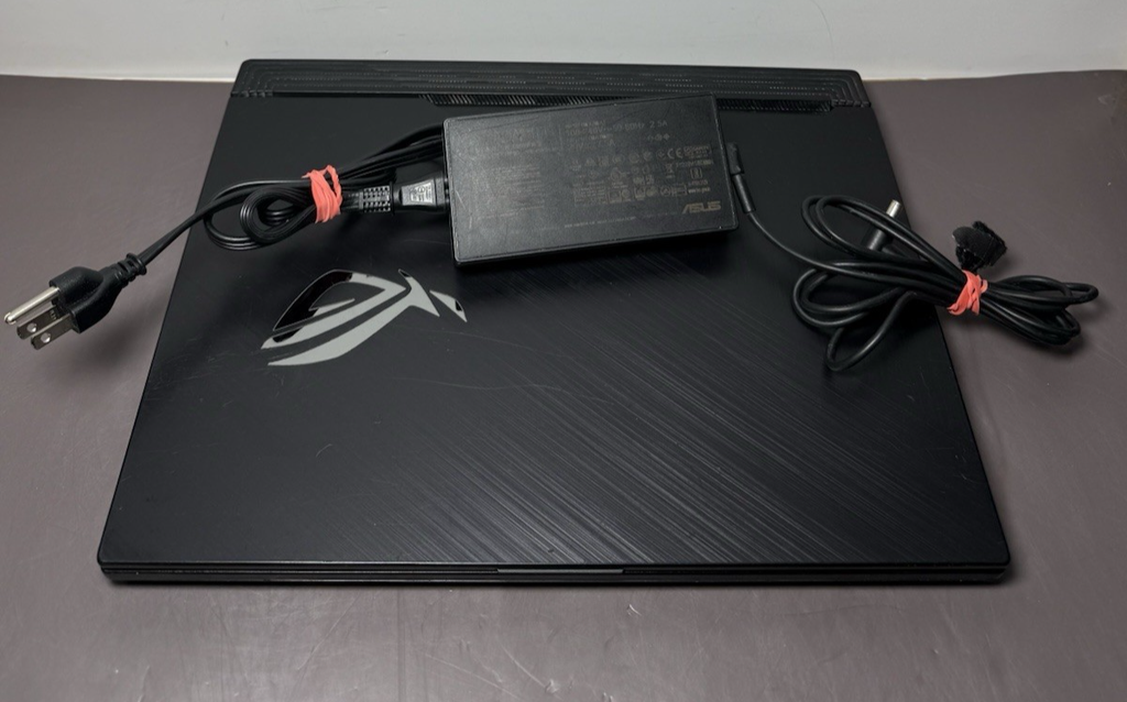 ASUS ROG STRIX GL531, 16 GB RAM, WIn 11, i5-9300H, 256GB SSD, GTX1650, 63% batt #11