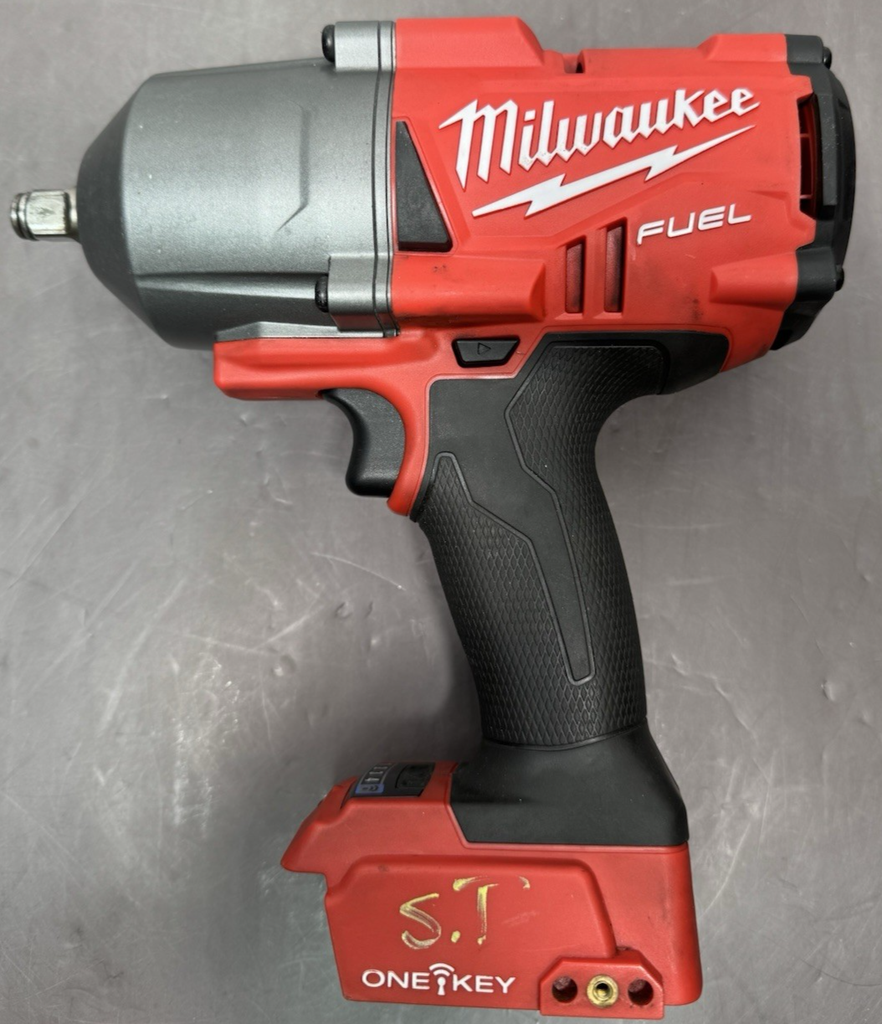 Milwaukee ‎2863-20 M18 FUEL 1/2" Impact Wrench w/ XC6.0aH Batt Charger and Boot #4