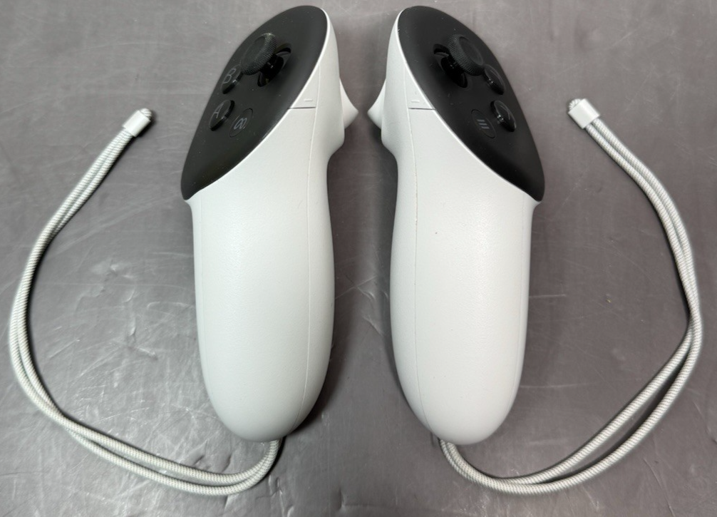 Meta Quest 3S 256GB Standalone All-in-One VR Headset w/ 2 contlrs / New Strap #11