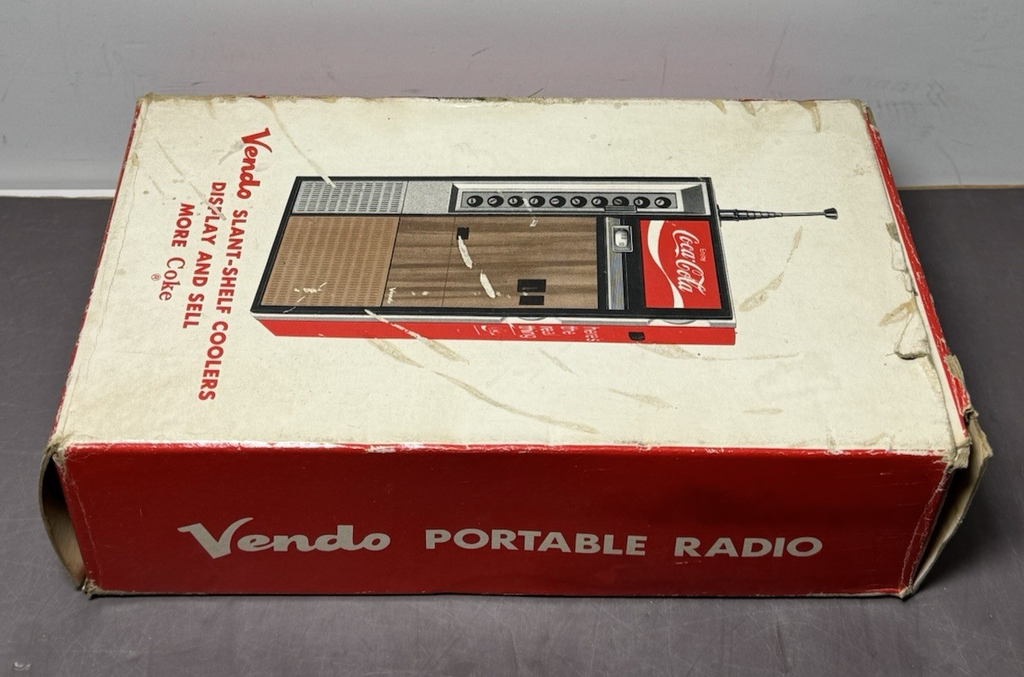 Vintage Coca-Cola Vendo Vending Machine AM/FM Transistor Radio Japan/ Tested #1