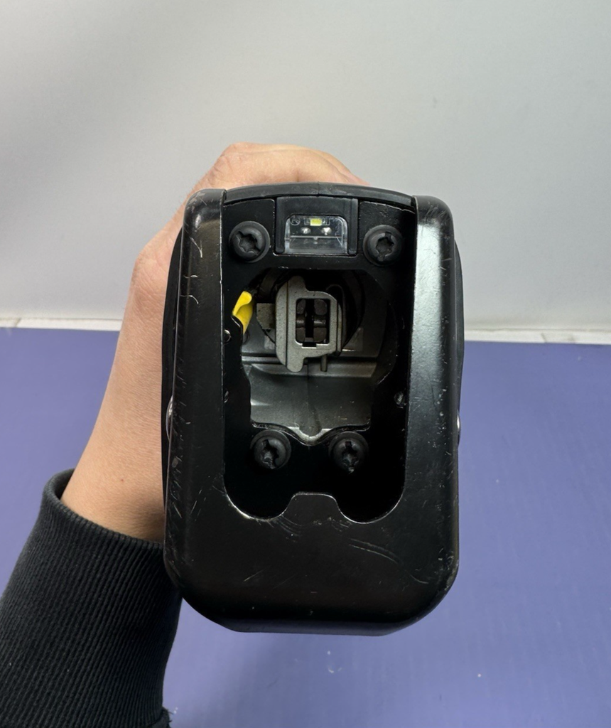 Dewalt DCS389 60V  Brushless Cordless Reciprocating Saw - Tool Only #3