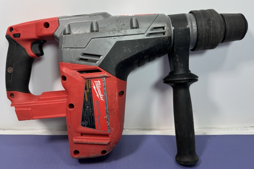 MILWAUKEE 2717-20 M18FUEL 18V ROTARY HAMMER + 12Ah Battery + rotary hammer bit #1
