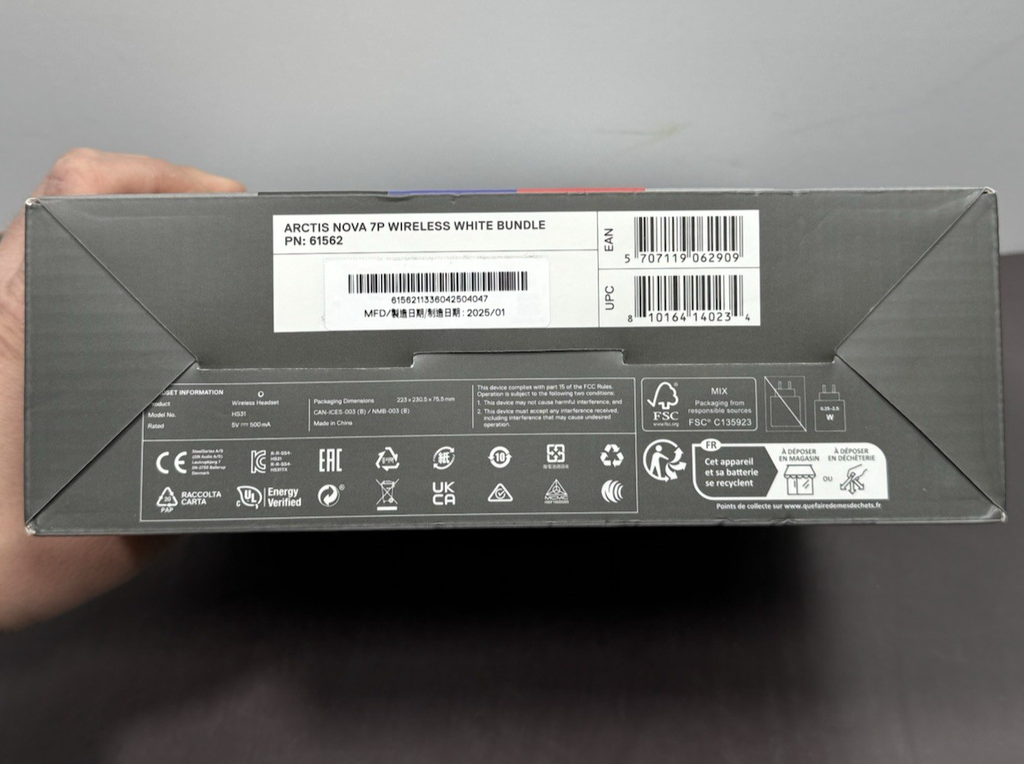 SteelSeries Exclusive Nova 7 Headset with Booster Pack USB-C Wireless Bluetooth. #4