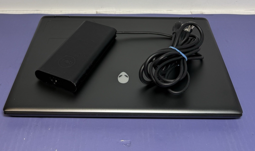 Dell Alienware M16 R2,Intel Core Ultra 9 185H, RTX 4070, 32GB, 1TB SSD, 98% Batt #7