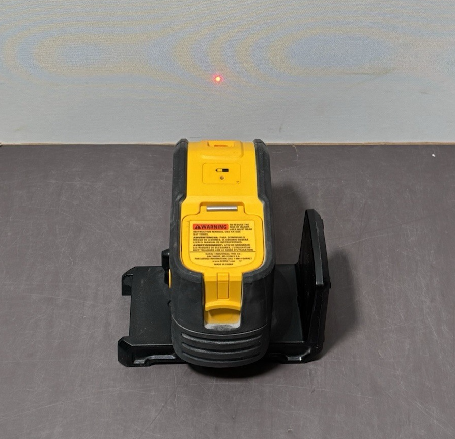 DeWalt DW083 Self-Leveling Red 3-Beam Spot Laser Pointer - Clean Preowned #3