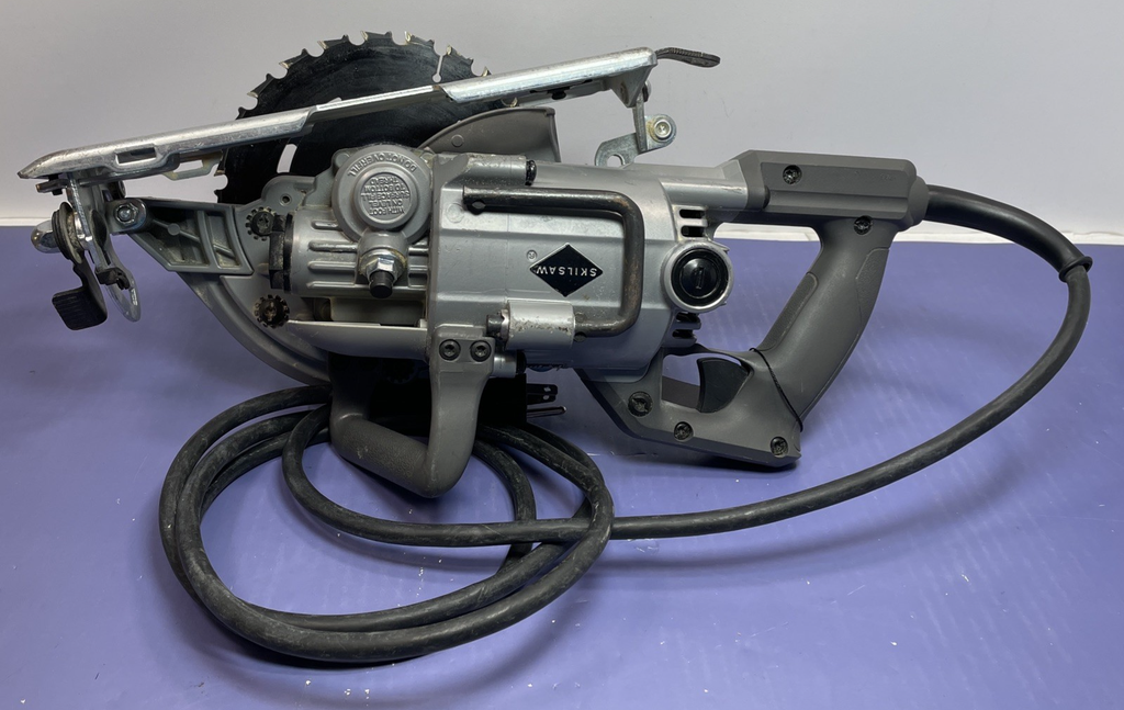 SKILSAW SPT77W 7-1/4" Blade Worm Drive Circular Saw 15Amp #1