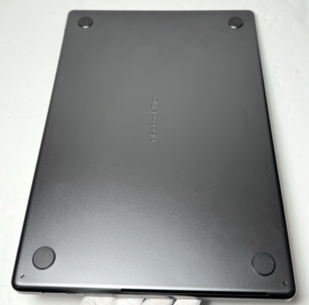 Apple Macbook Pro 16" Space Black M4 Pro, 20C GPU 24GB RAM, 512GB SSD, 5cycles #8