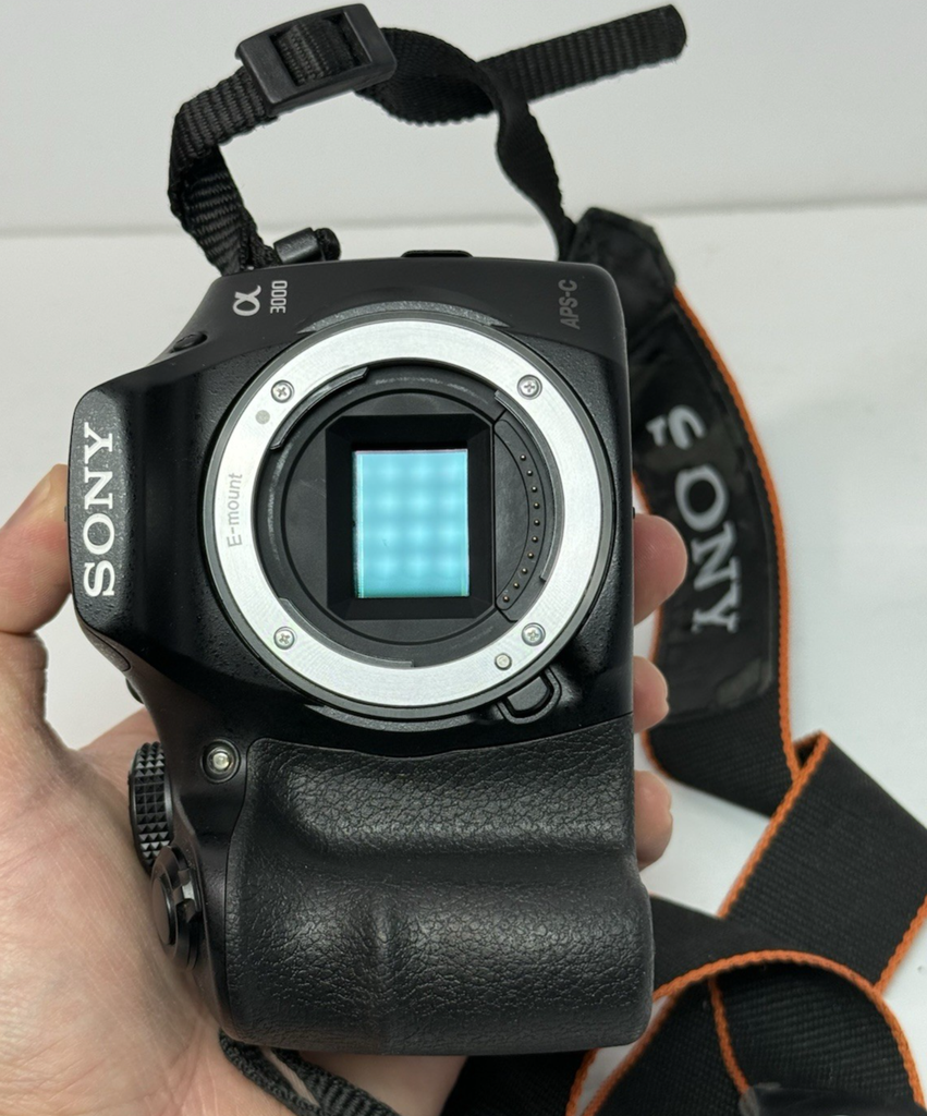 Sony Alpha a3000 20.1MP Digital Camera Black  w/ E OSS 18-55mm Lens #1