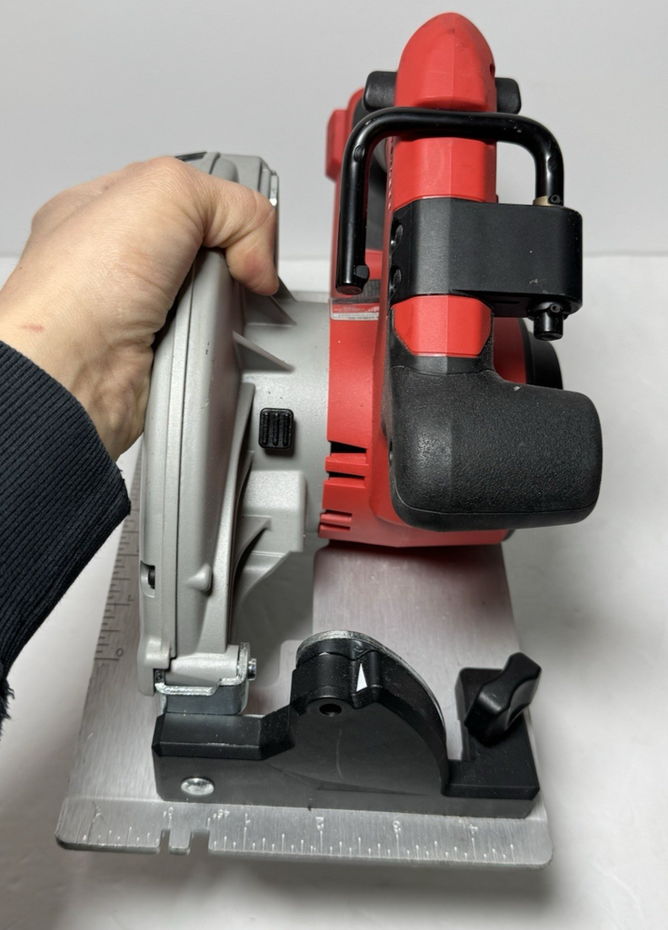 Milwaukee 2631-20 M18 Brushless 7-1/4” Circular Saw Tool Only Clean Preowned #3