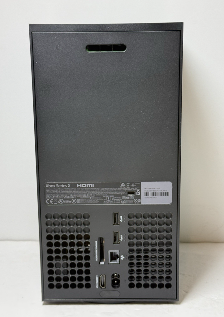 Microsoft Xbox Series X 1TB Console Gaming Console Black 1882 w/controller #2