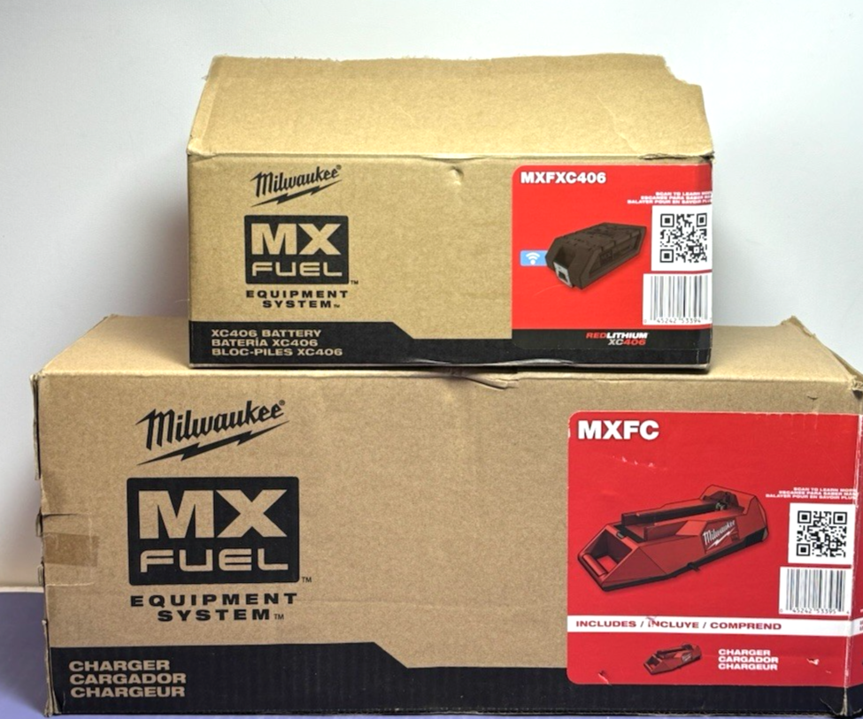 Milwaukee MXFXC406 + MXFC Fuel Lithium-Ion Battery and Charger - Open Box #10