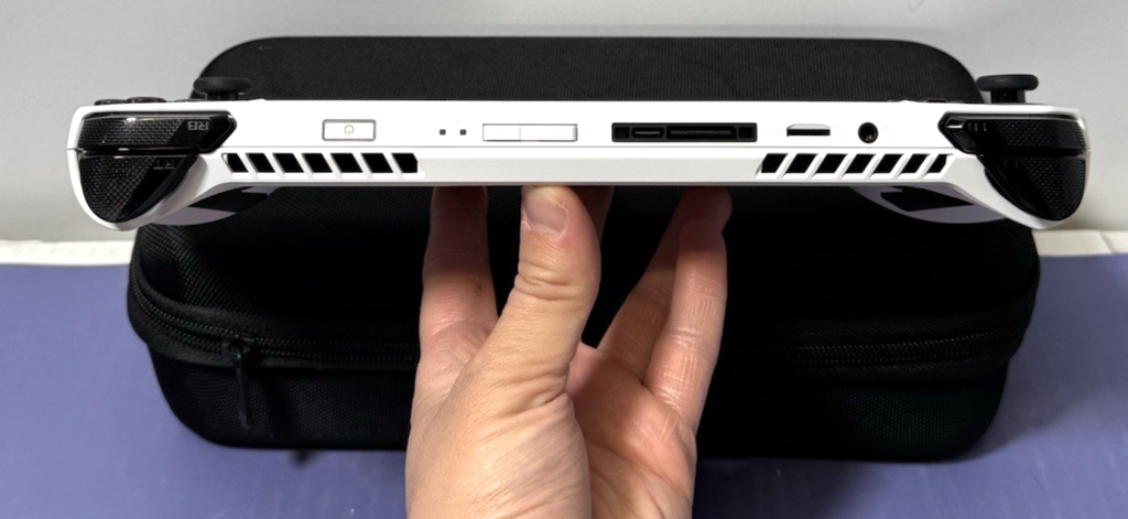 Asus ROG Ally 7" AMD Ryzen Z1 16GB RAM 512GB White /Batt 98% w/case #4