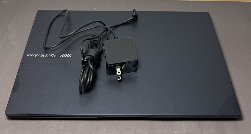 Asus Vivobook 15 F1504V 15.6" Core 5 120U 16GB RAM 512GB SSD, 6 cycles only #8