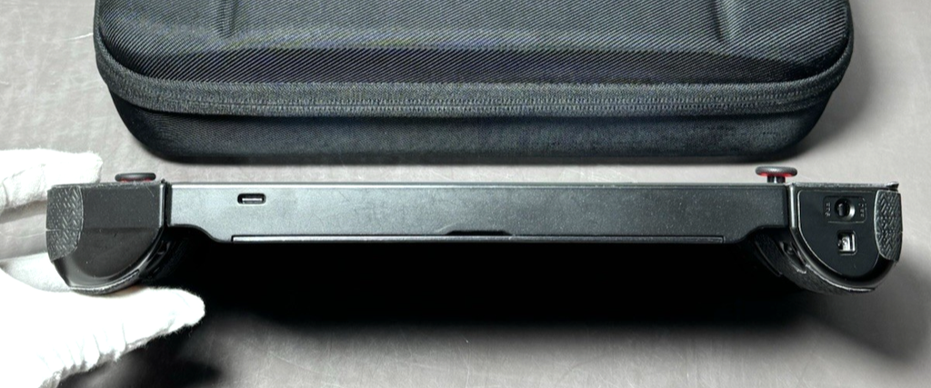 Lenovo Legion Go 8.8" Handheld Gaming PC AMD Ryzen Z1 Extreme 16GB 2TB, 96% batt #3