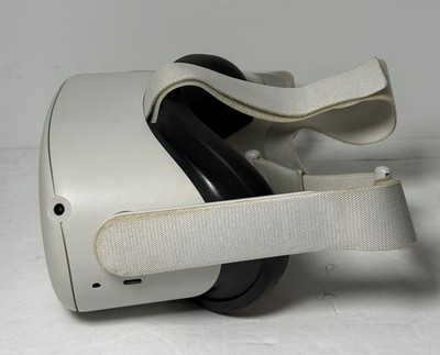 Meta Quest 2 128GB VR Headset Bundle with Controllers #2
