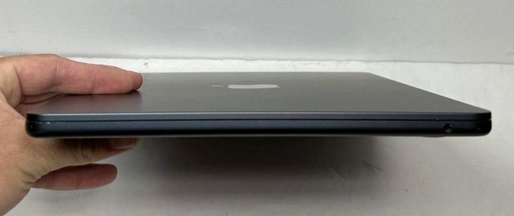 Apple MacBook Air 13.6" M2 8C GPU 8GB RAM 256GB MLY33LL/A, 85% batt *Read Desc* #7