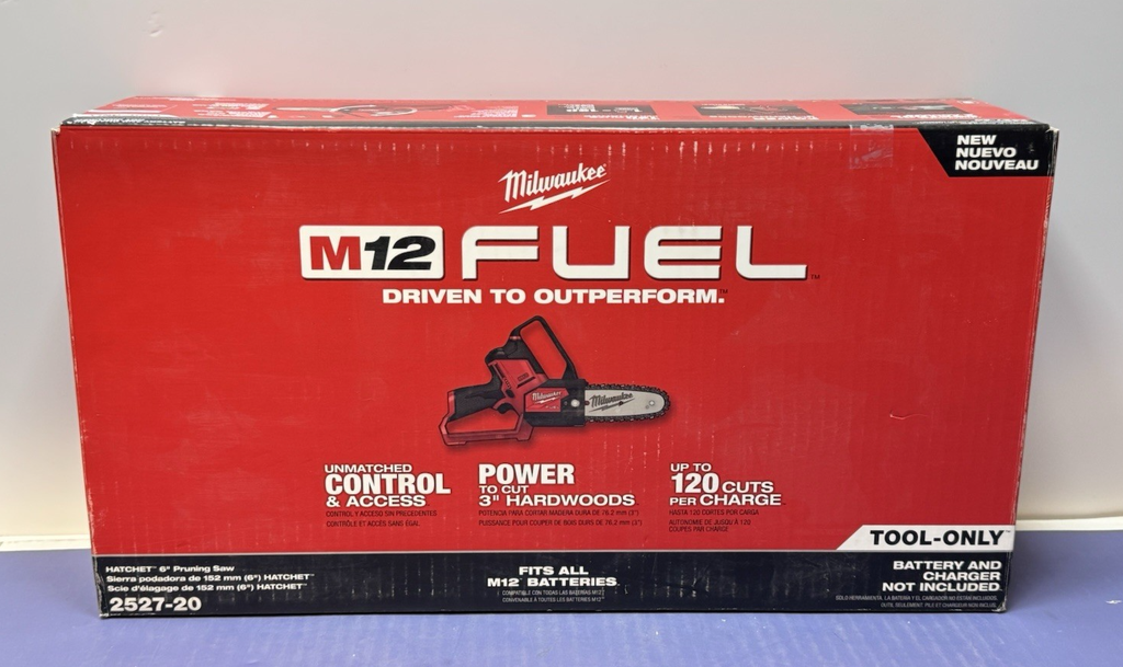 Milwaukee M12 FUEL 2527-20 Brushless Cordless 6 in. Hatchet Pruning Chainsaw #1
