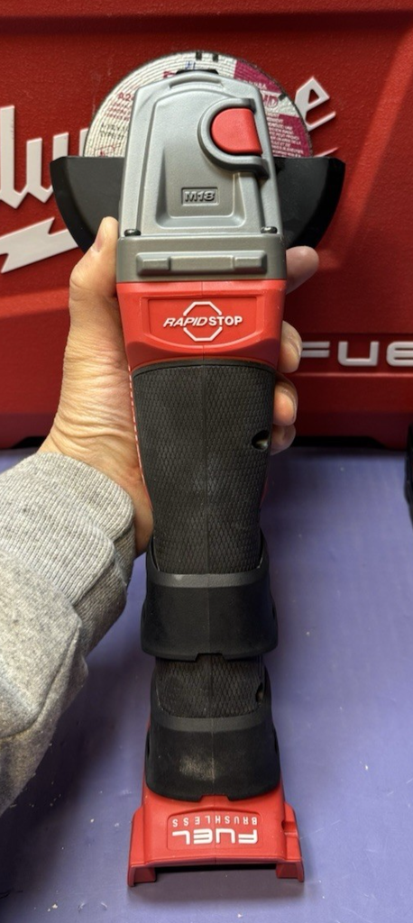 Milwaukee M18 FUEL - 4 1/2" - 18V Cordless Grinder 2783-20 w/bat 5 Ah 48-11-1850 #4