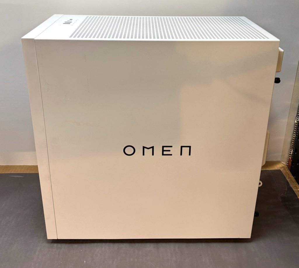 HP OMEN 35L Gaming Desktop, Ryzen 7 8700F, GeForce RTX 5070, 32GB, 1 TB SSD #1